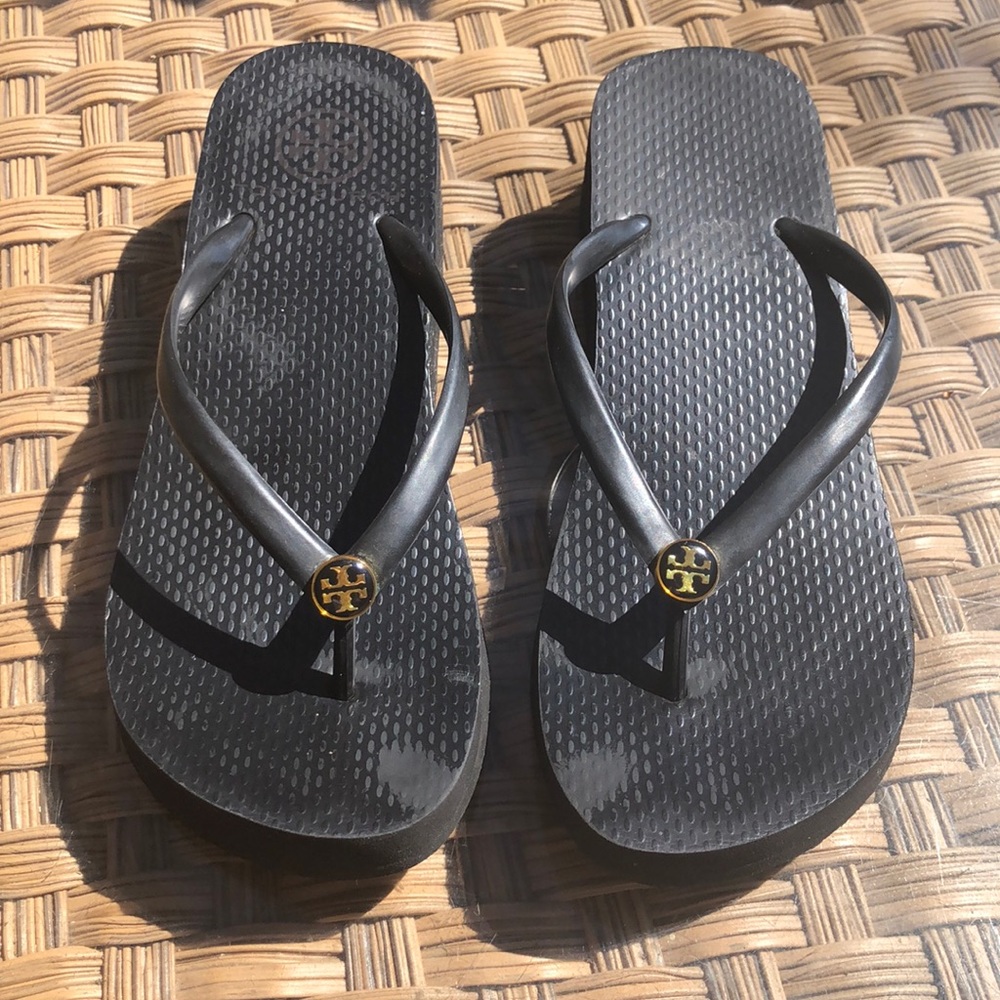 Tory Burch wedge black platform flip flops